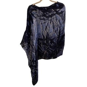 Zozo blue printed poncho/wrap